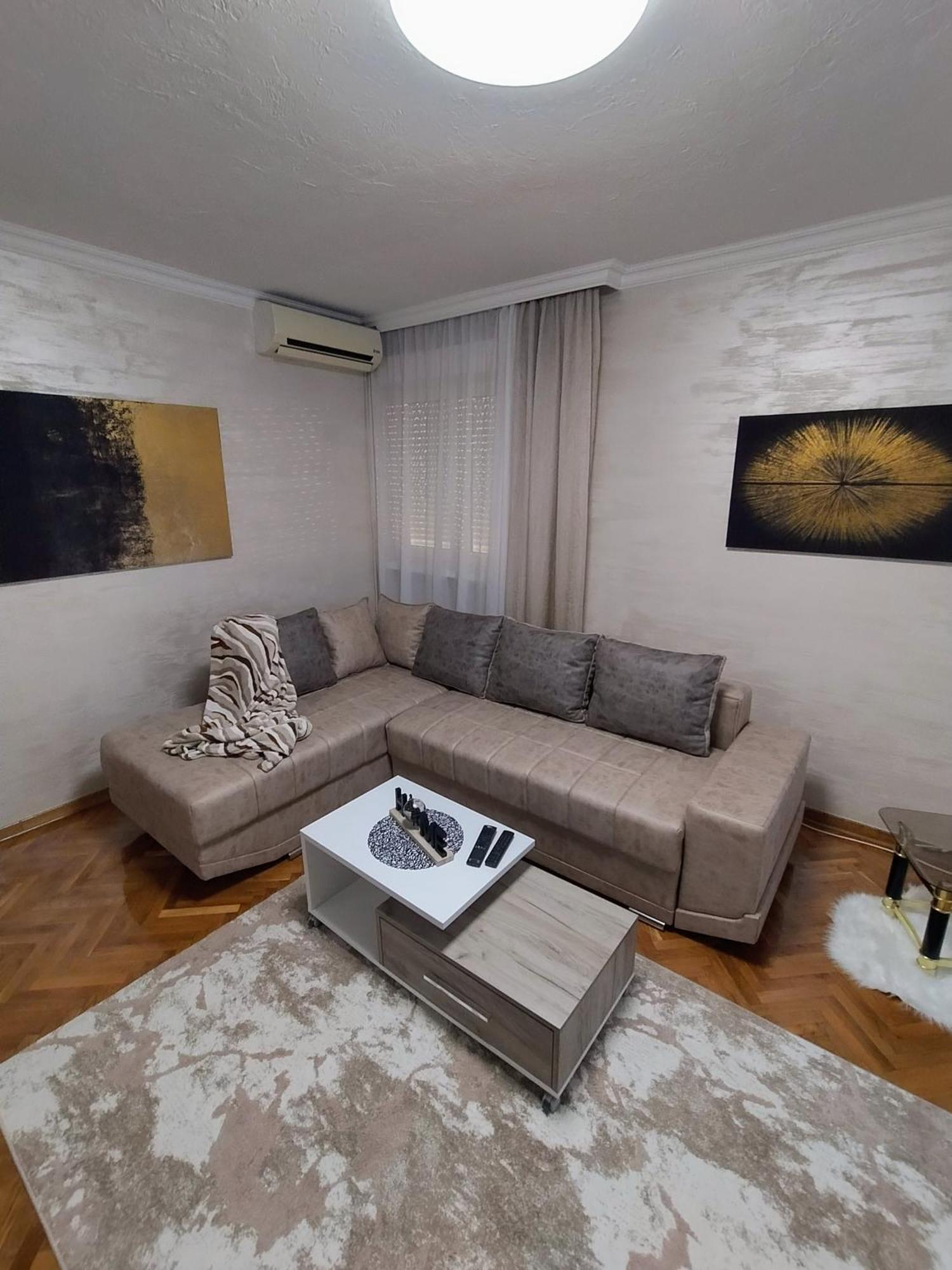 Vemiur Apartment Cacak Exterior photo